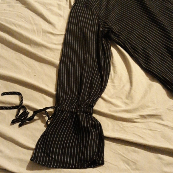 Striped bell sleeve top - Picture 7 of 15